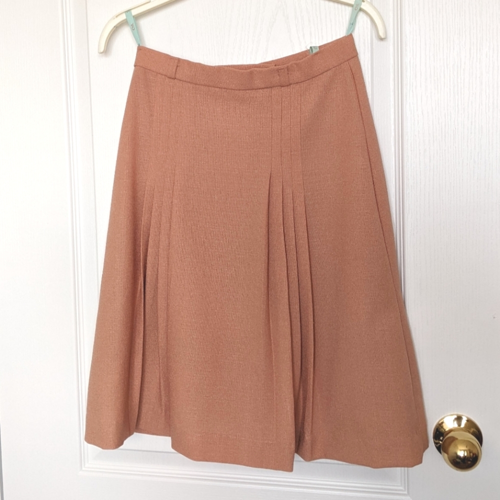 Vintage Pleated Skirt in Light Tan